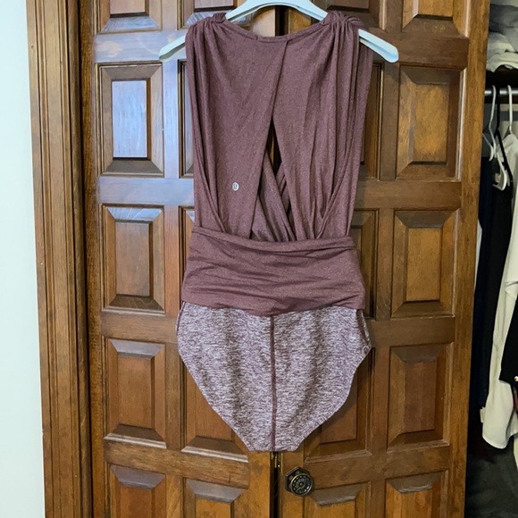 Lululemon Heathered Maroon Leotard. Size 6 - Picture 7 of 8